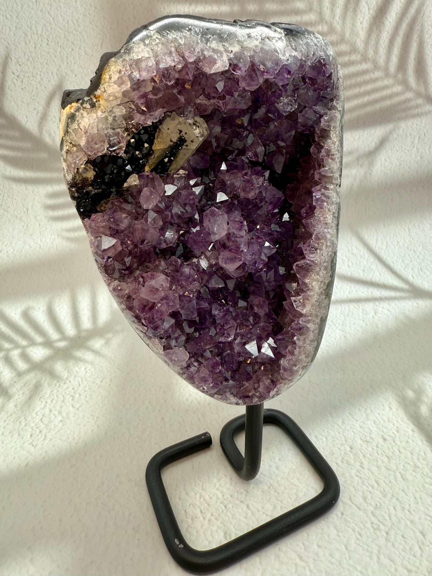 Amethyst auf Ständer IV