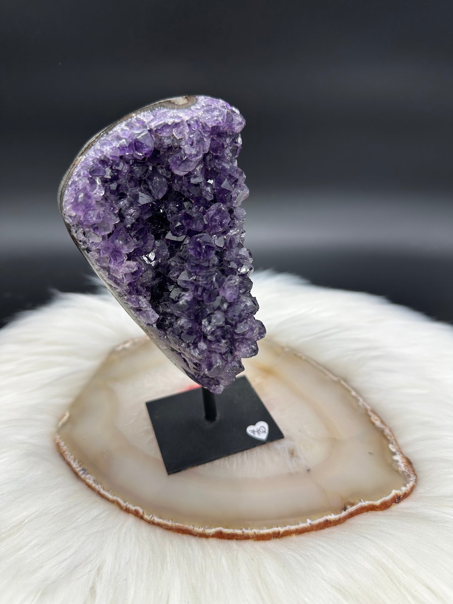 Amethyst auf Ständer IV