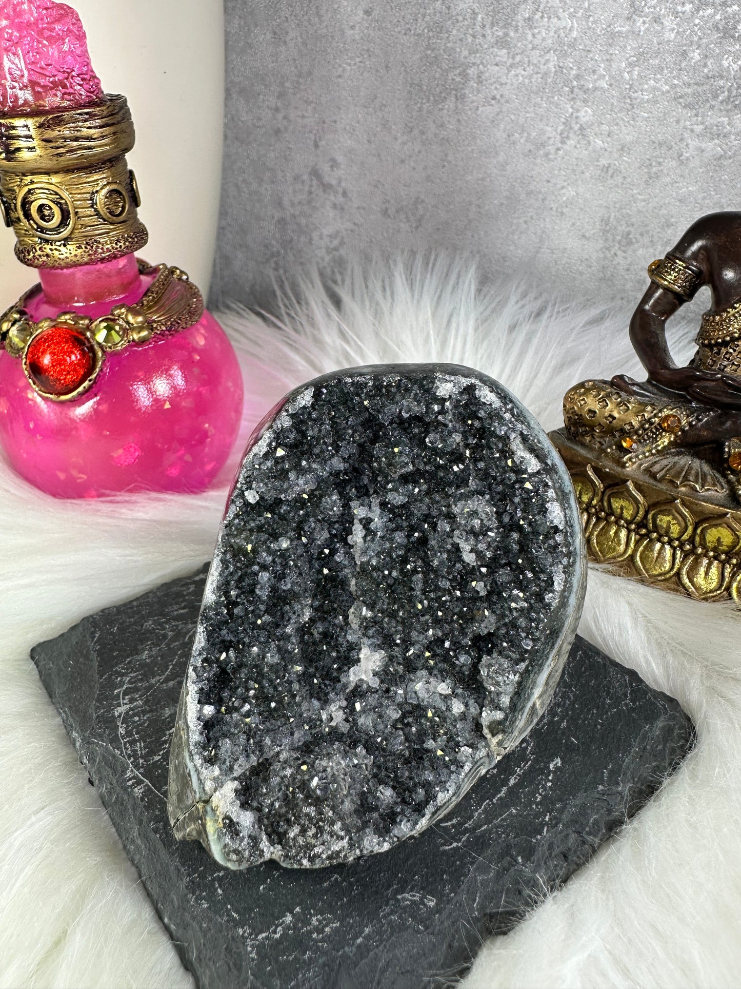 Grauer Amethyst Druse