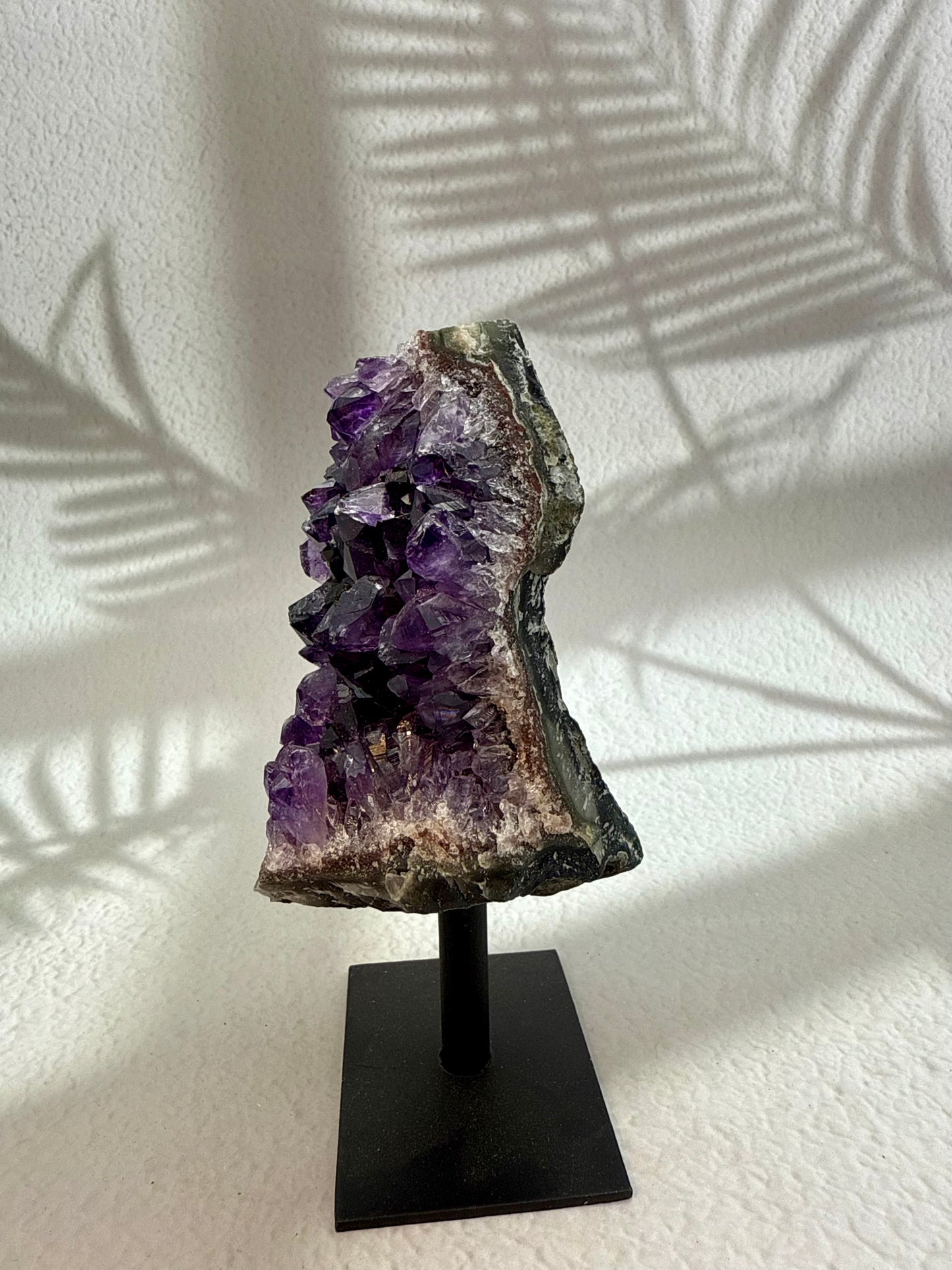 Amethyst Druse auf Ständer - III
