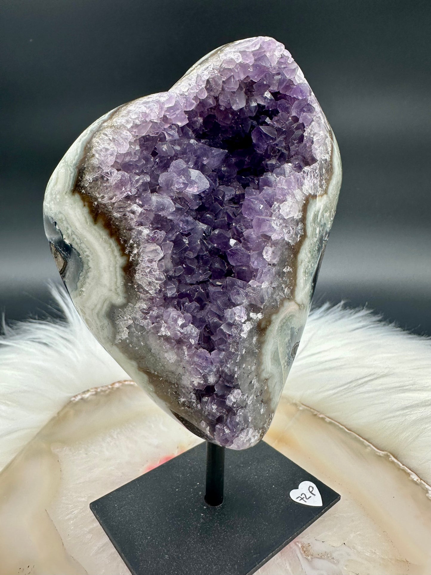 Amethyst auf Ständer III