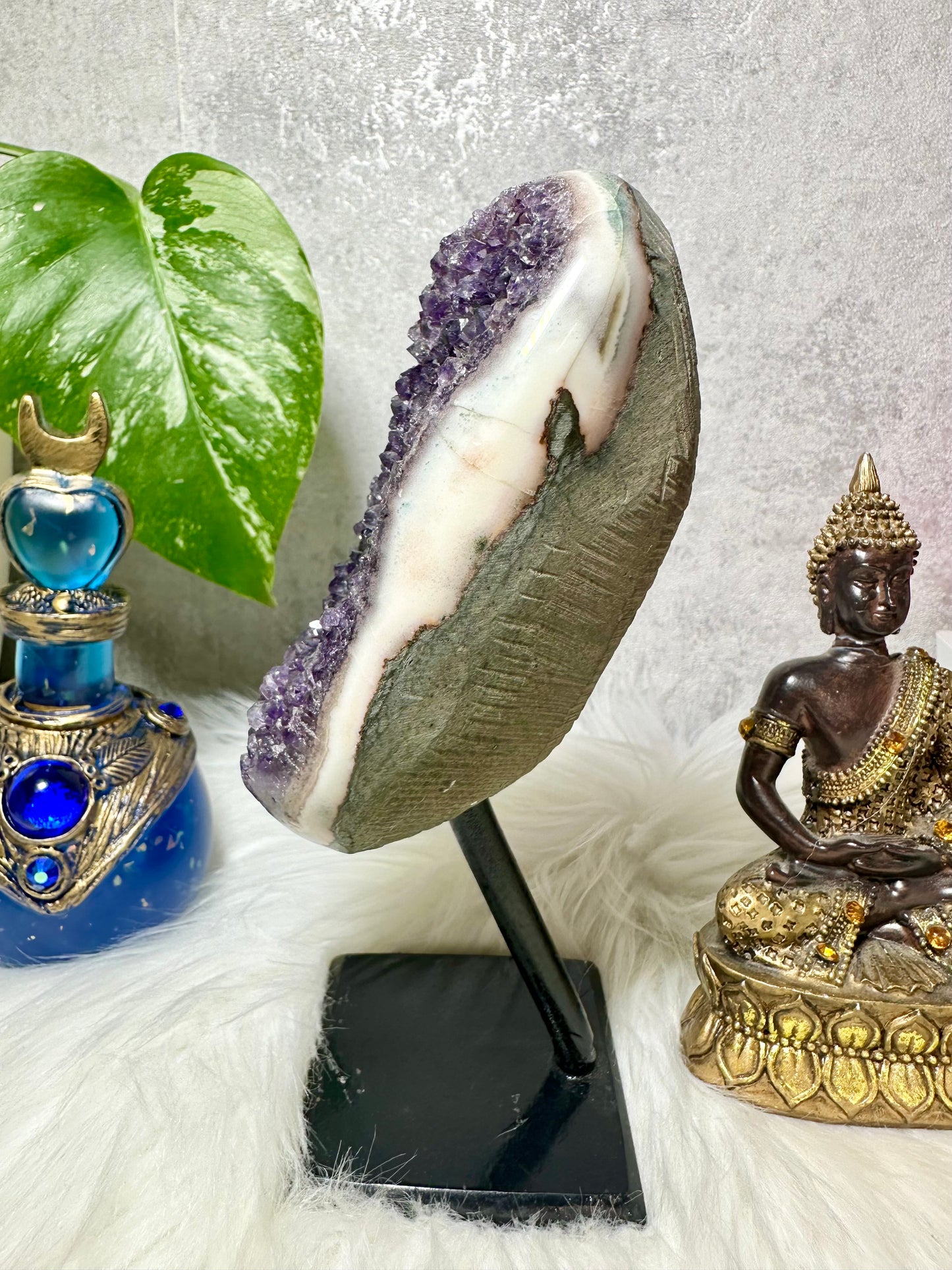 Amethyst auf Ständer