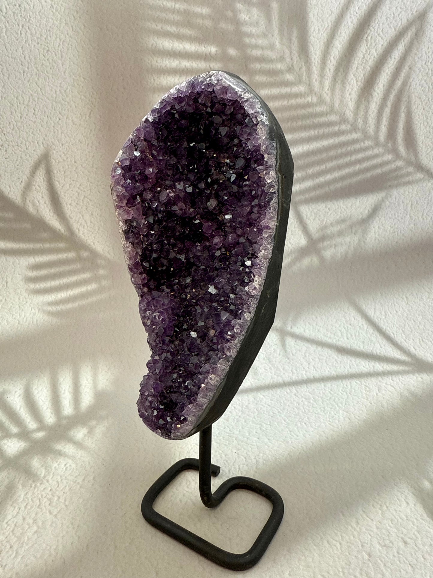 Amethyst auf Ständer III