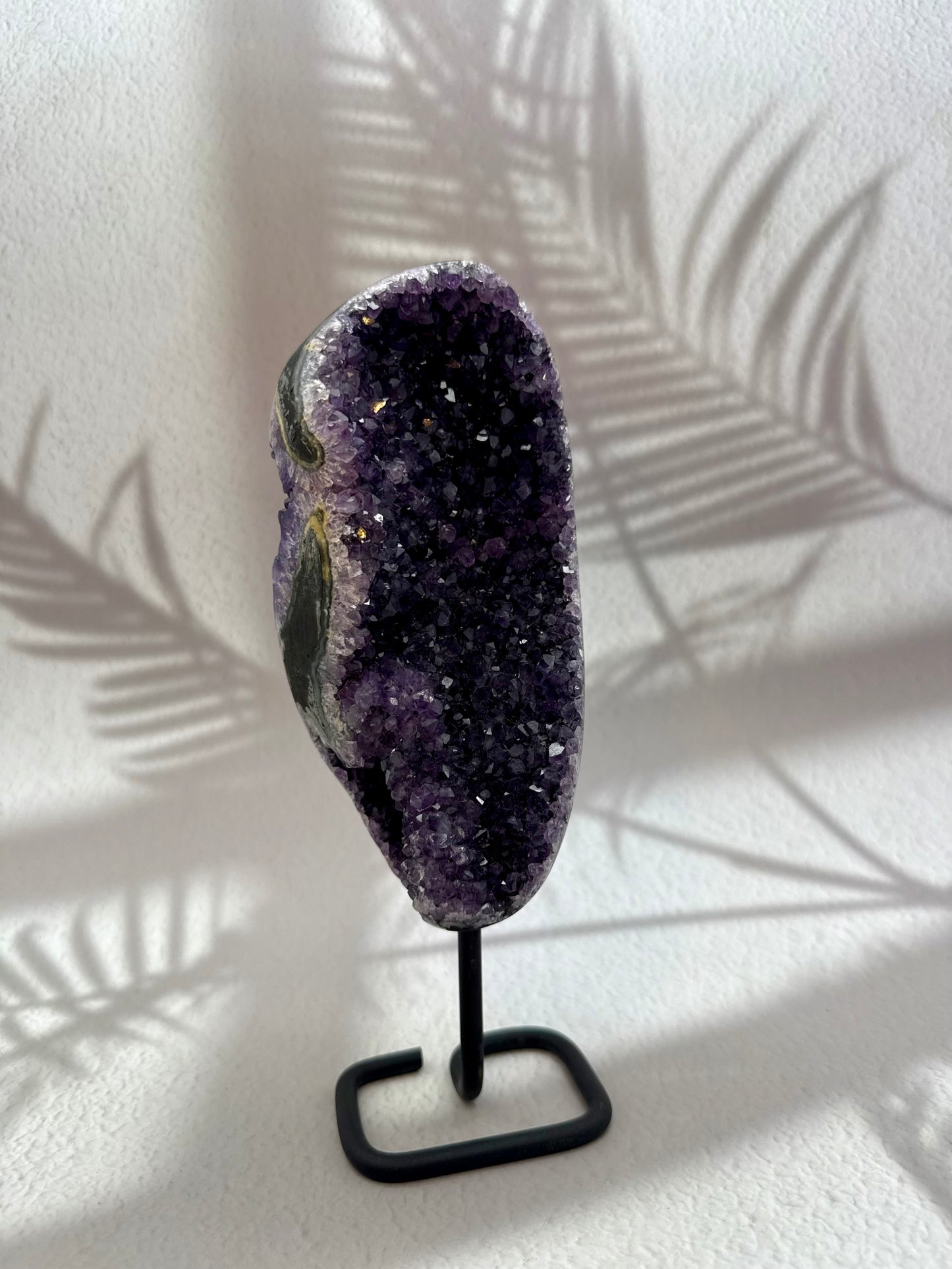 Amethyst auf Ständer III