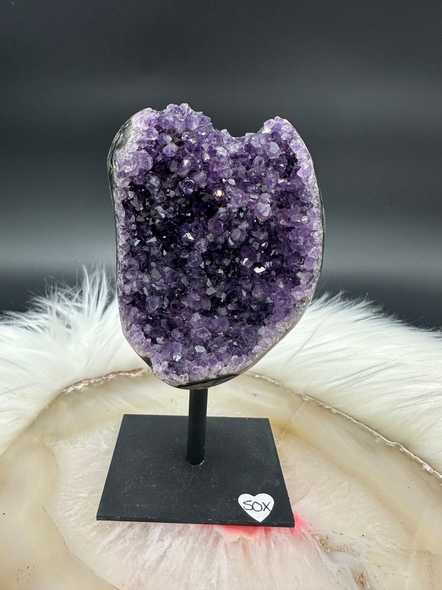 Amethyst auf Ständer II