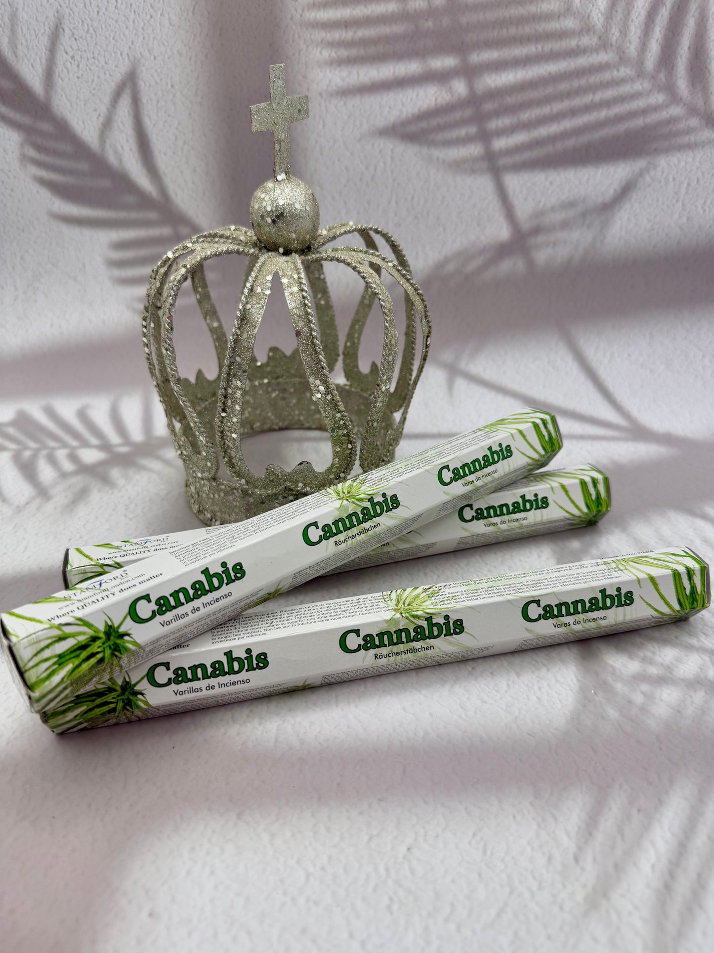 Cannabis Räucherstäbchen