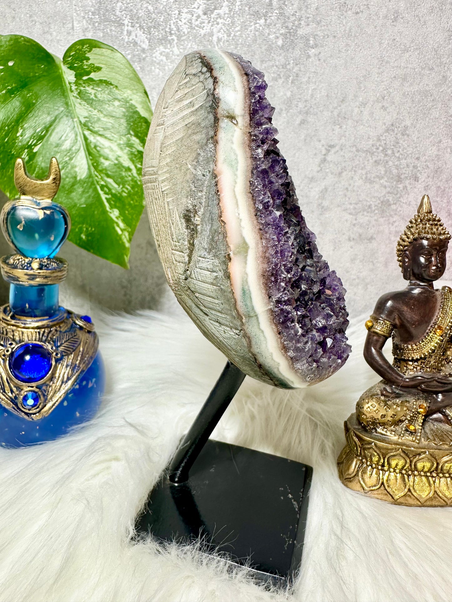 Amethyst auf Ständer