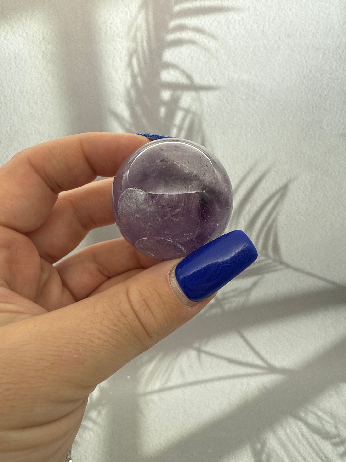 Amethyst Kugel - dunkellila