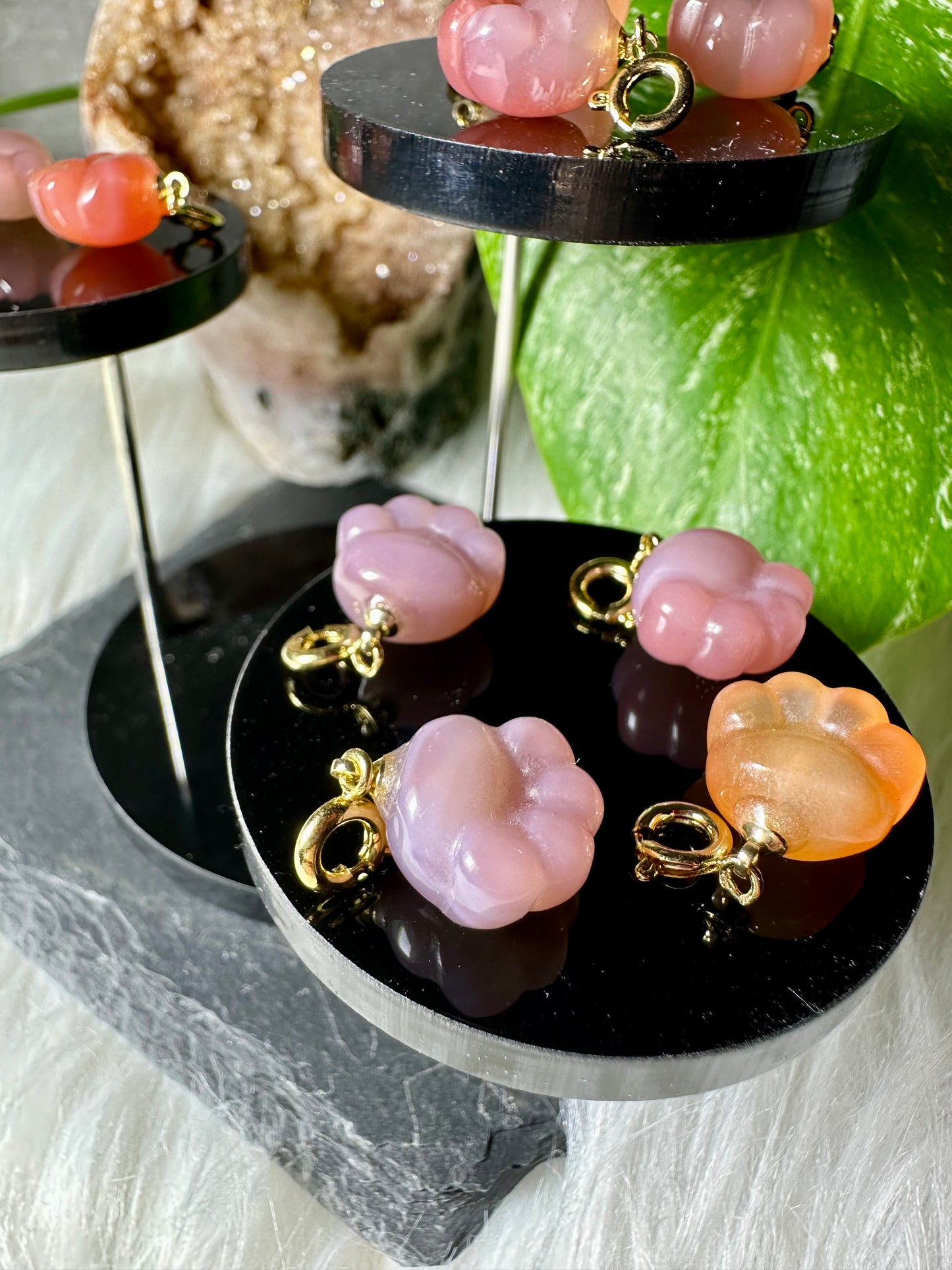 Karneol Pfoten Anhänger Gold