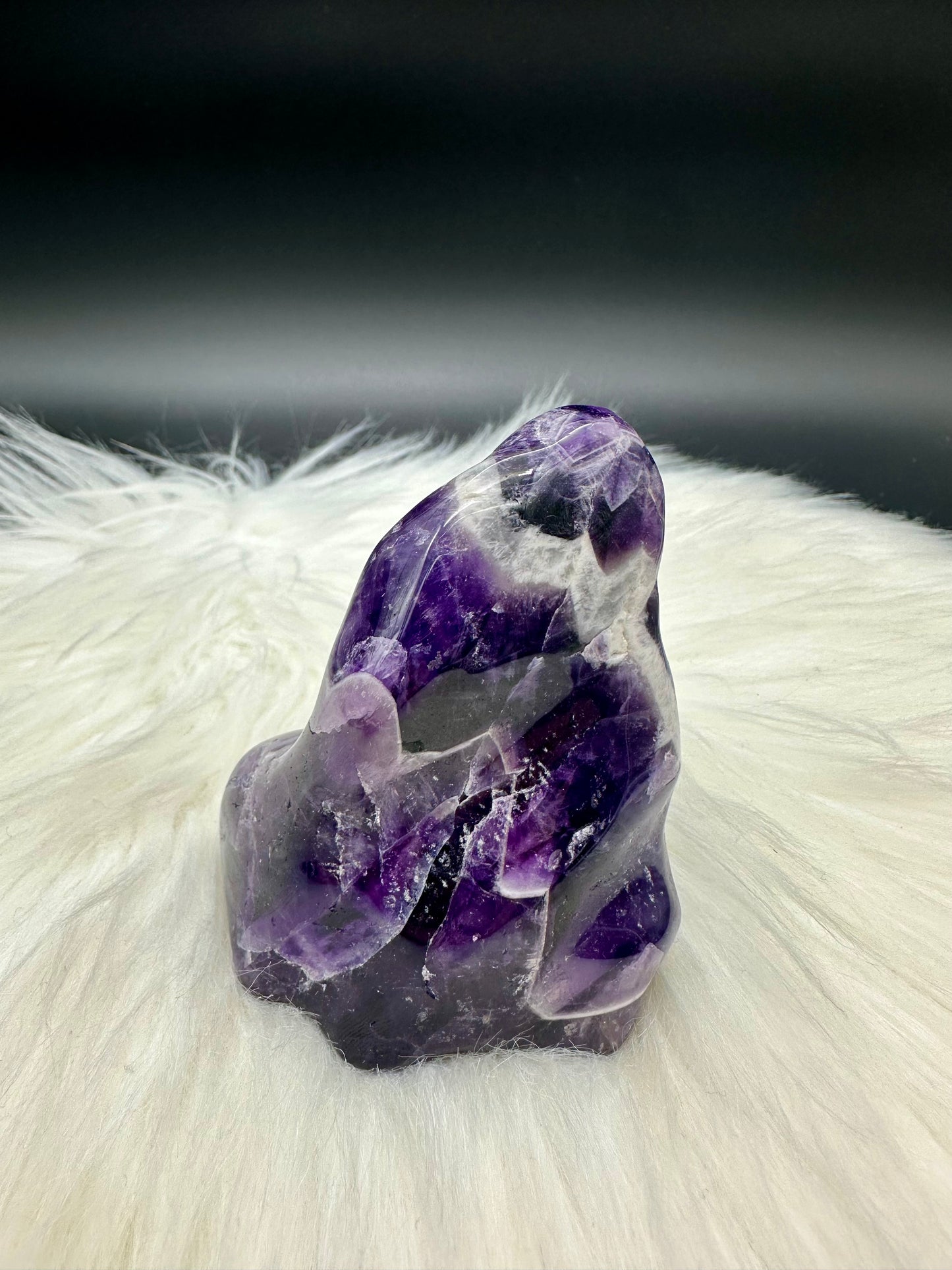Chevron-Amethyst Freiform