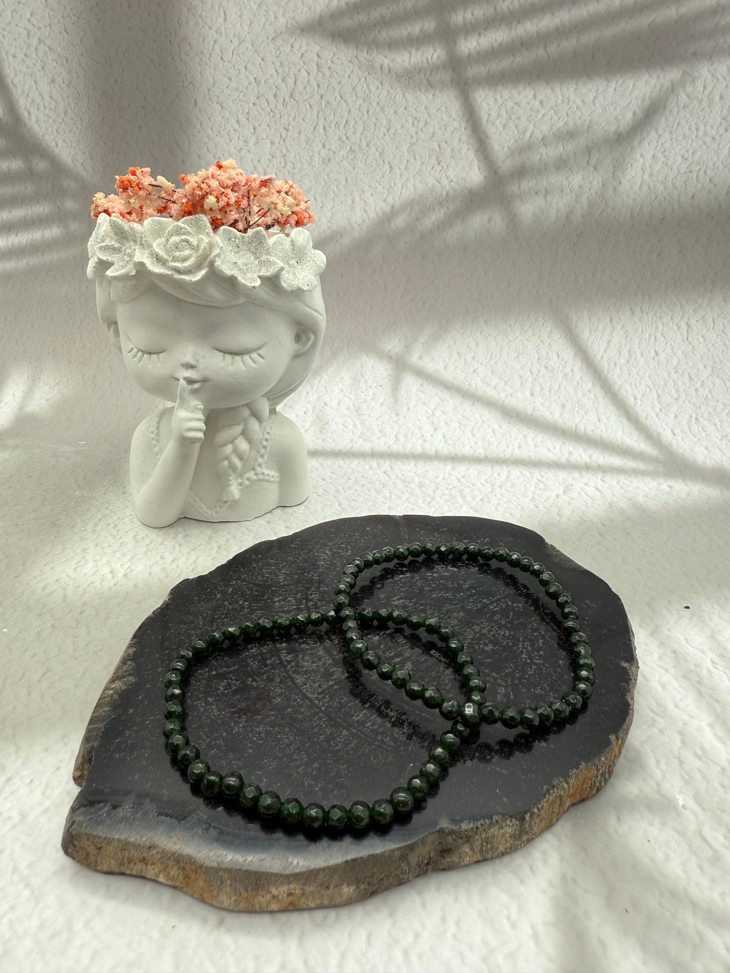 Facettiertes Grünfluss Armband