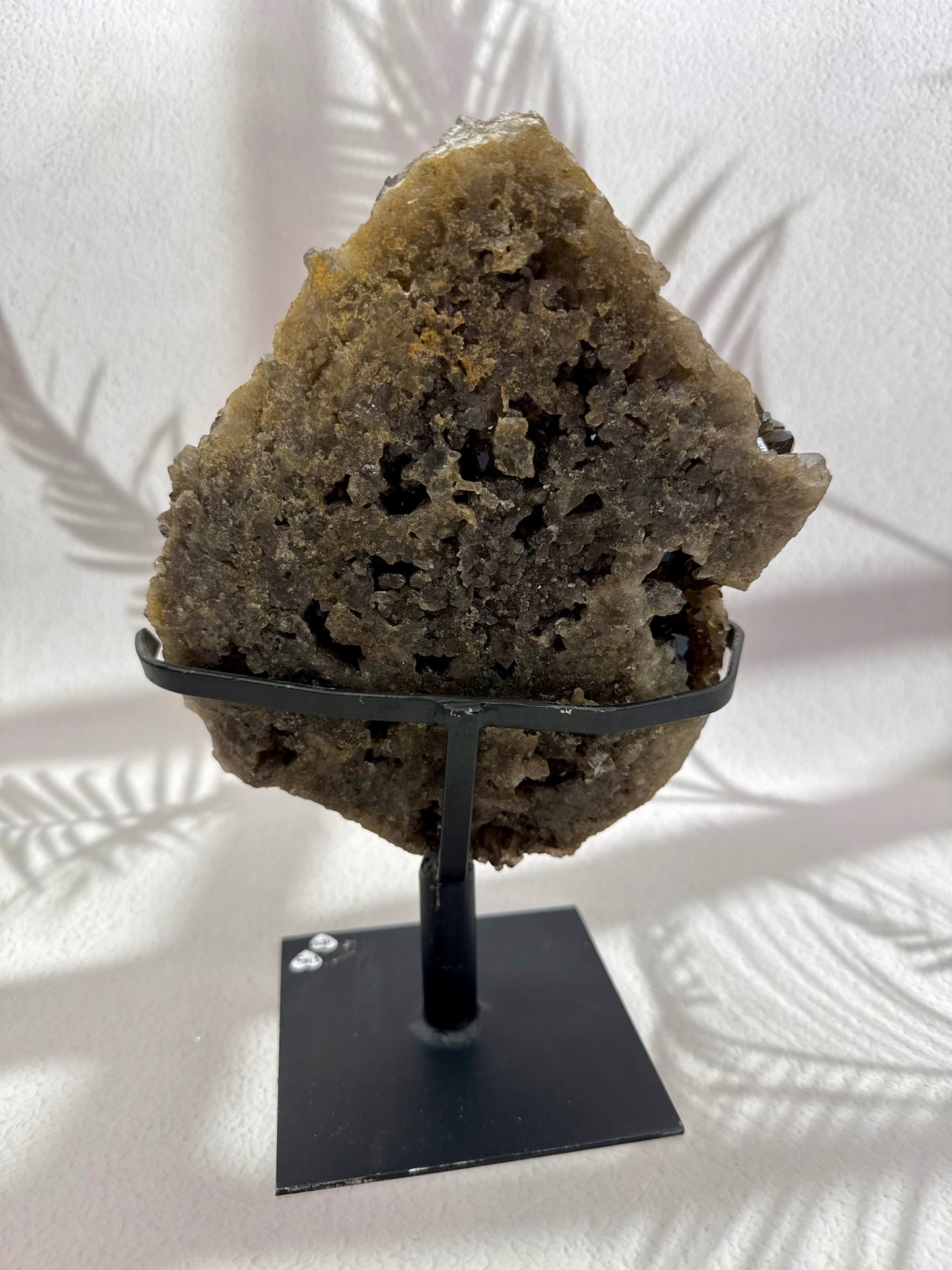 Rauchquarz auf Ständer - 3,7kg