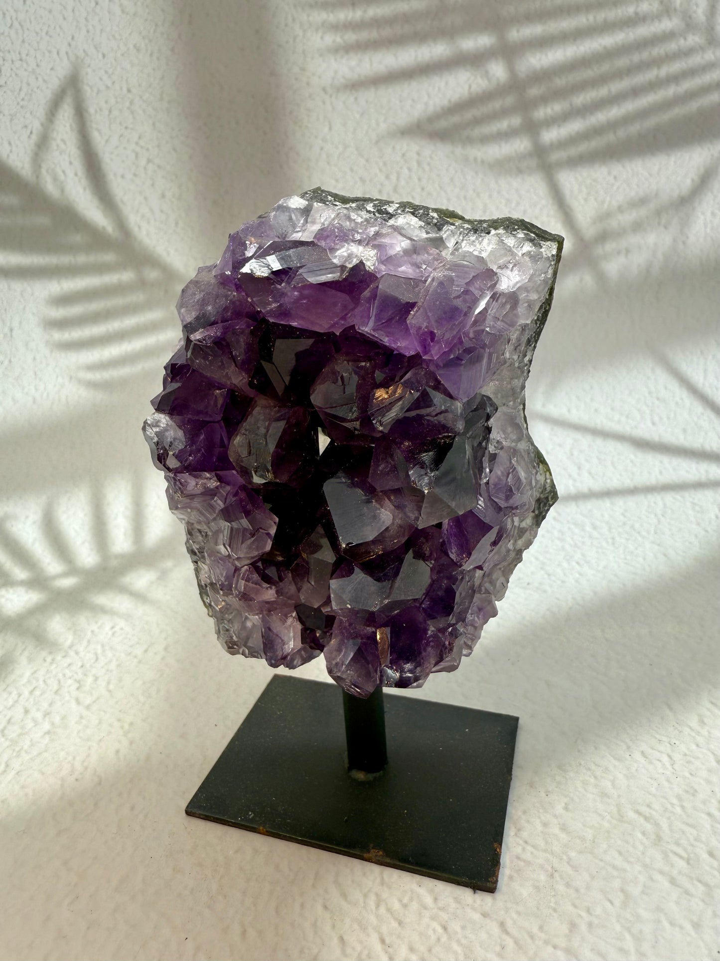 Amethyst Druse auf Ständer - I