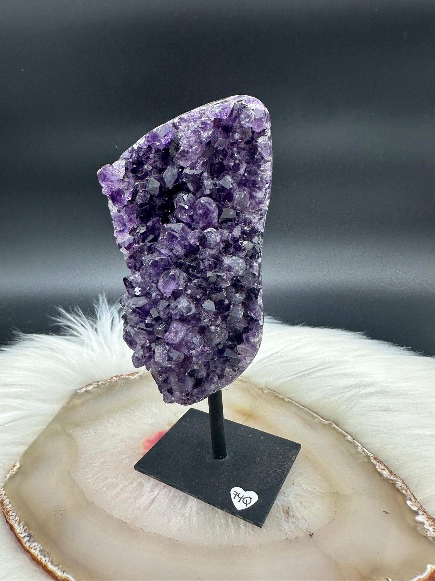 Amethyst auf Ständer IV