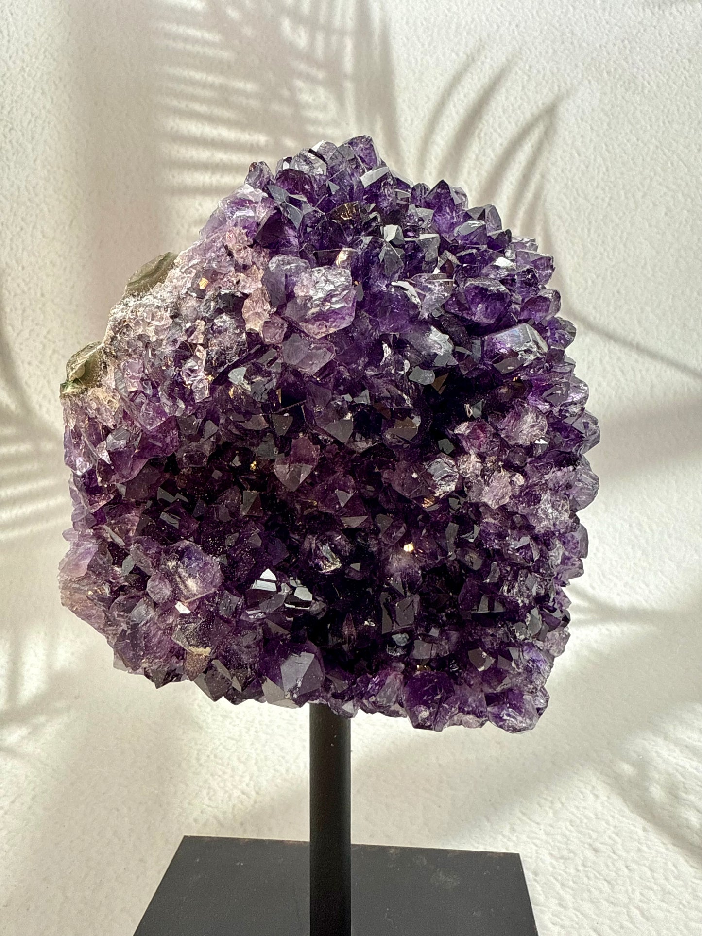Amethyst auf Ständer VI