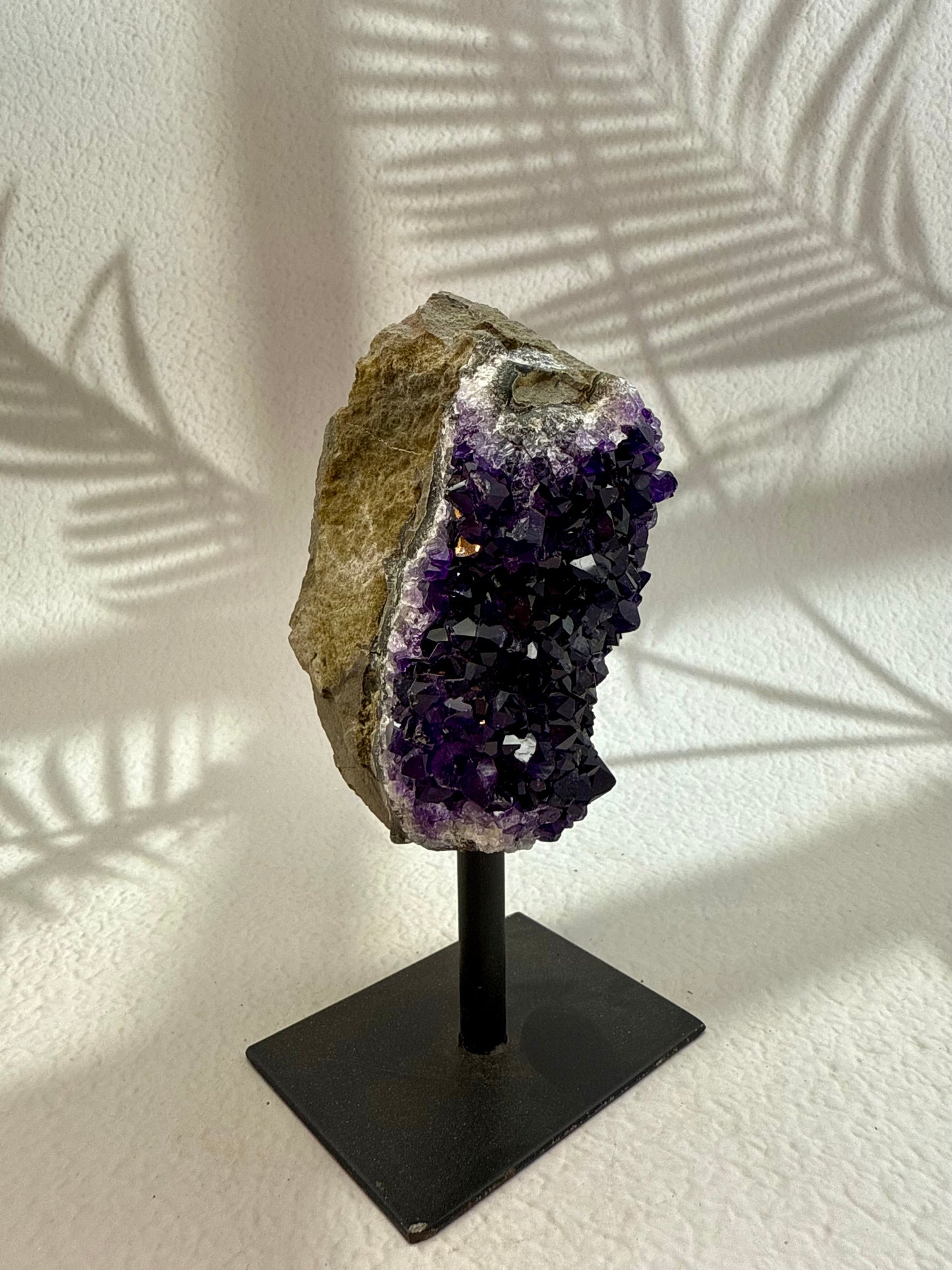 Amethyst Druse auf Ständer - IV