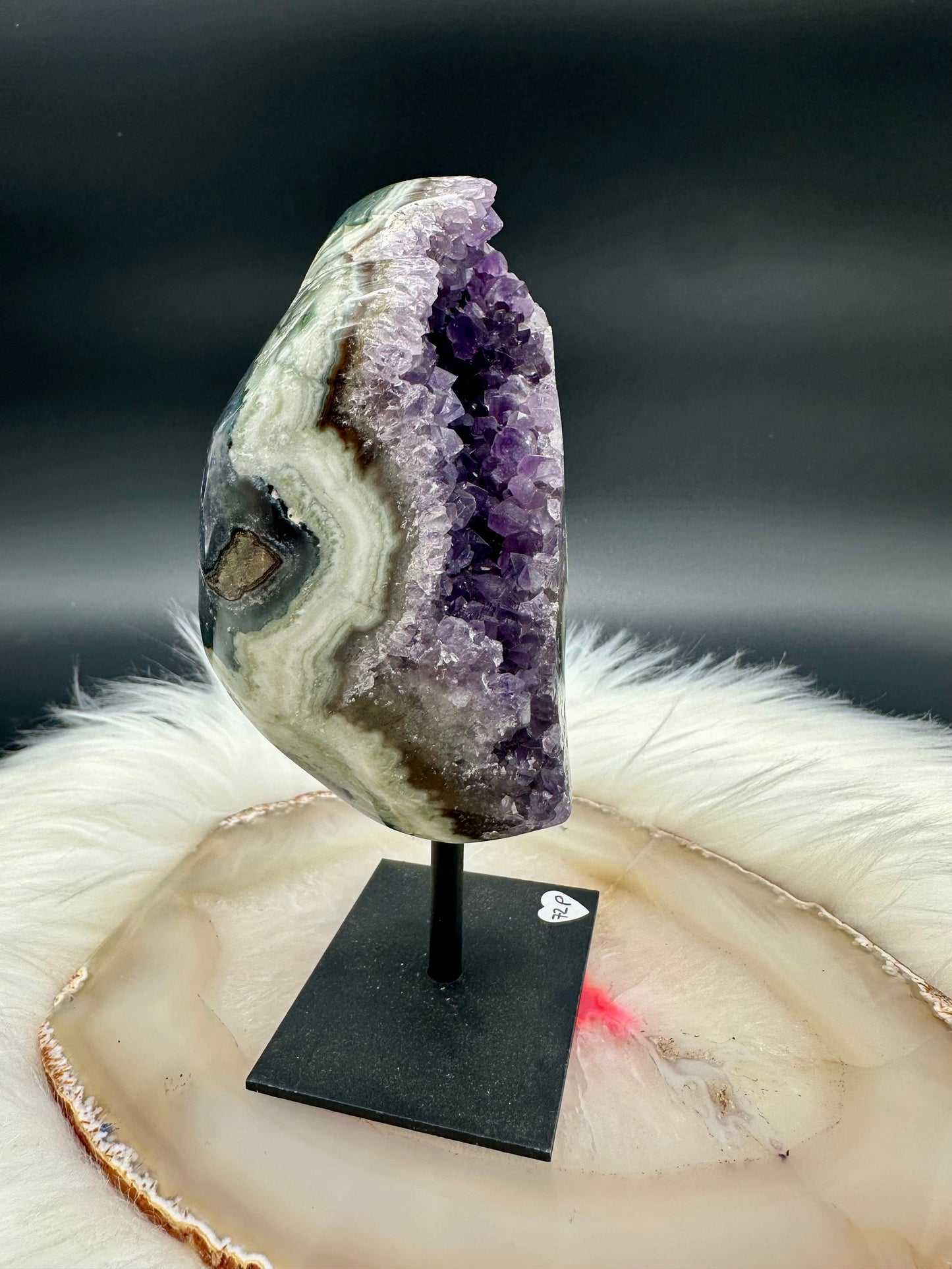 Amethyst auf Ständer III