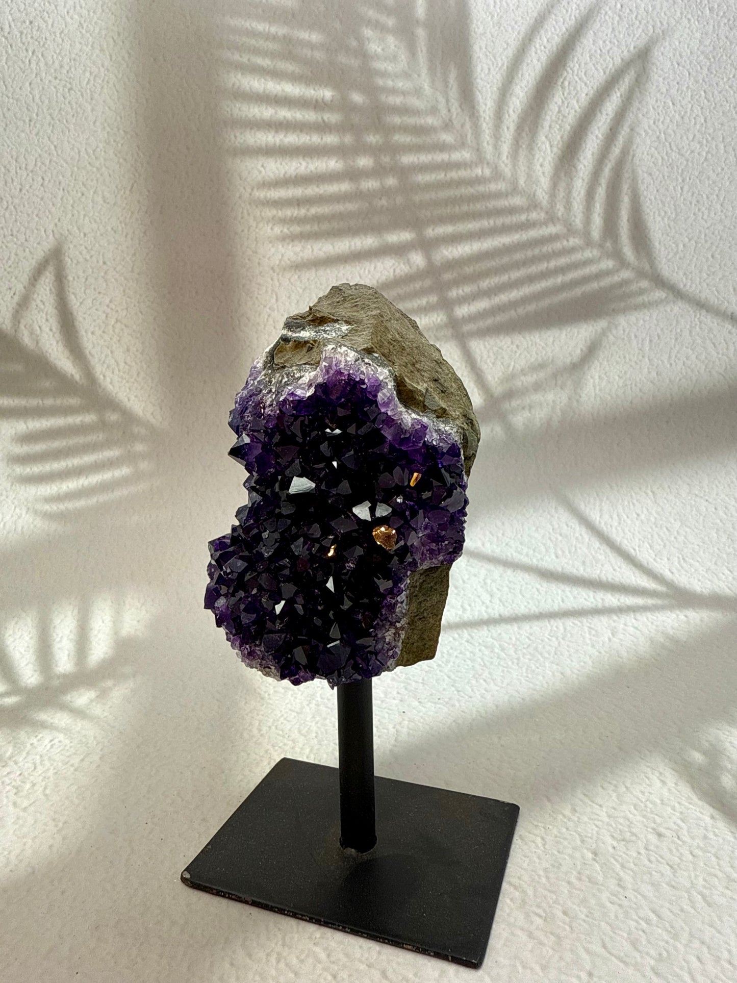 Amethyst Druse auf Ständer - IV
