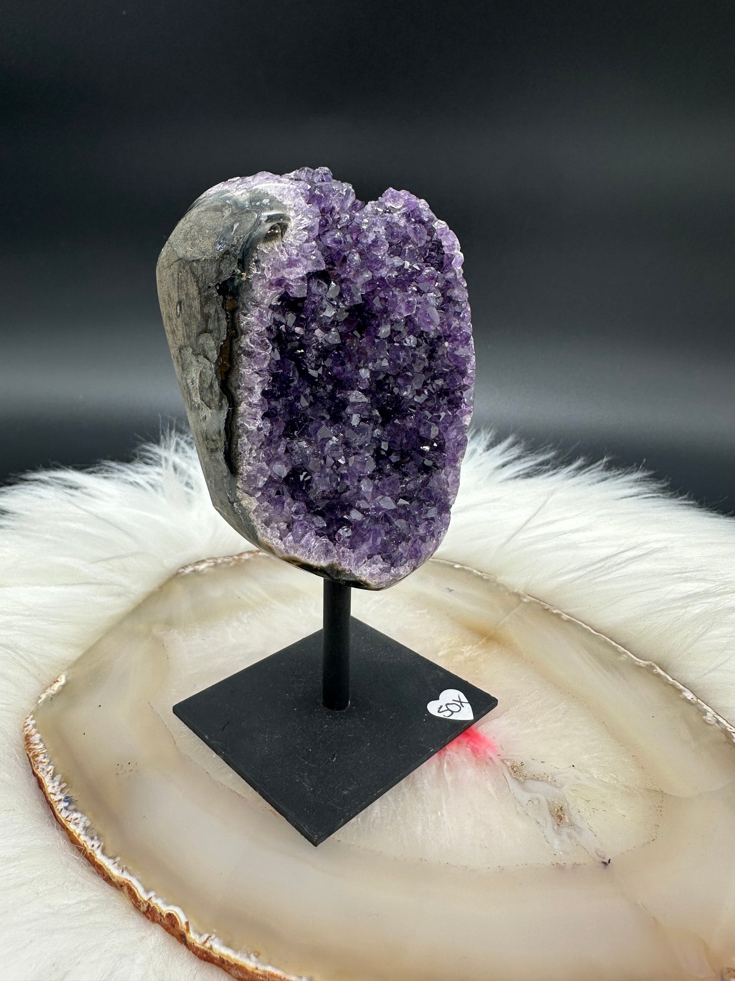 Amethyst auf Ständer II