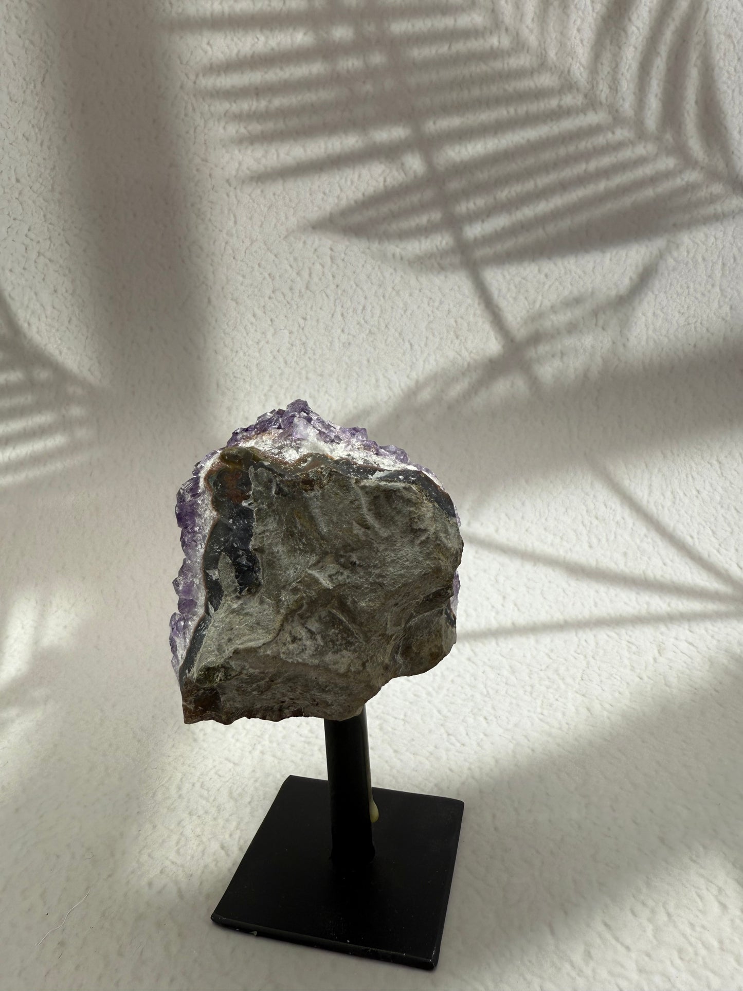 Amethyst mit Calcit