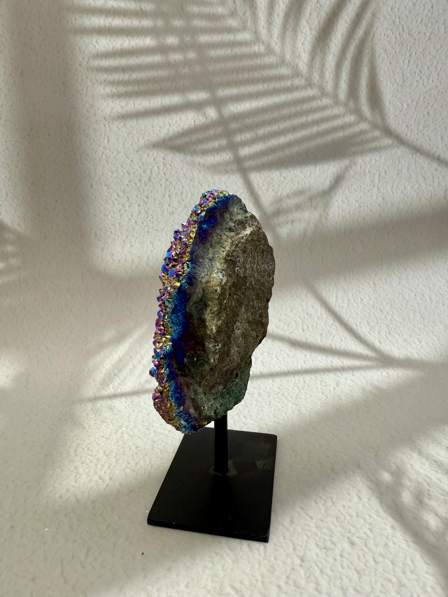 Titaniumquarz auf Ständer 2