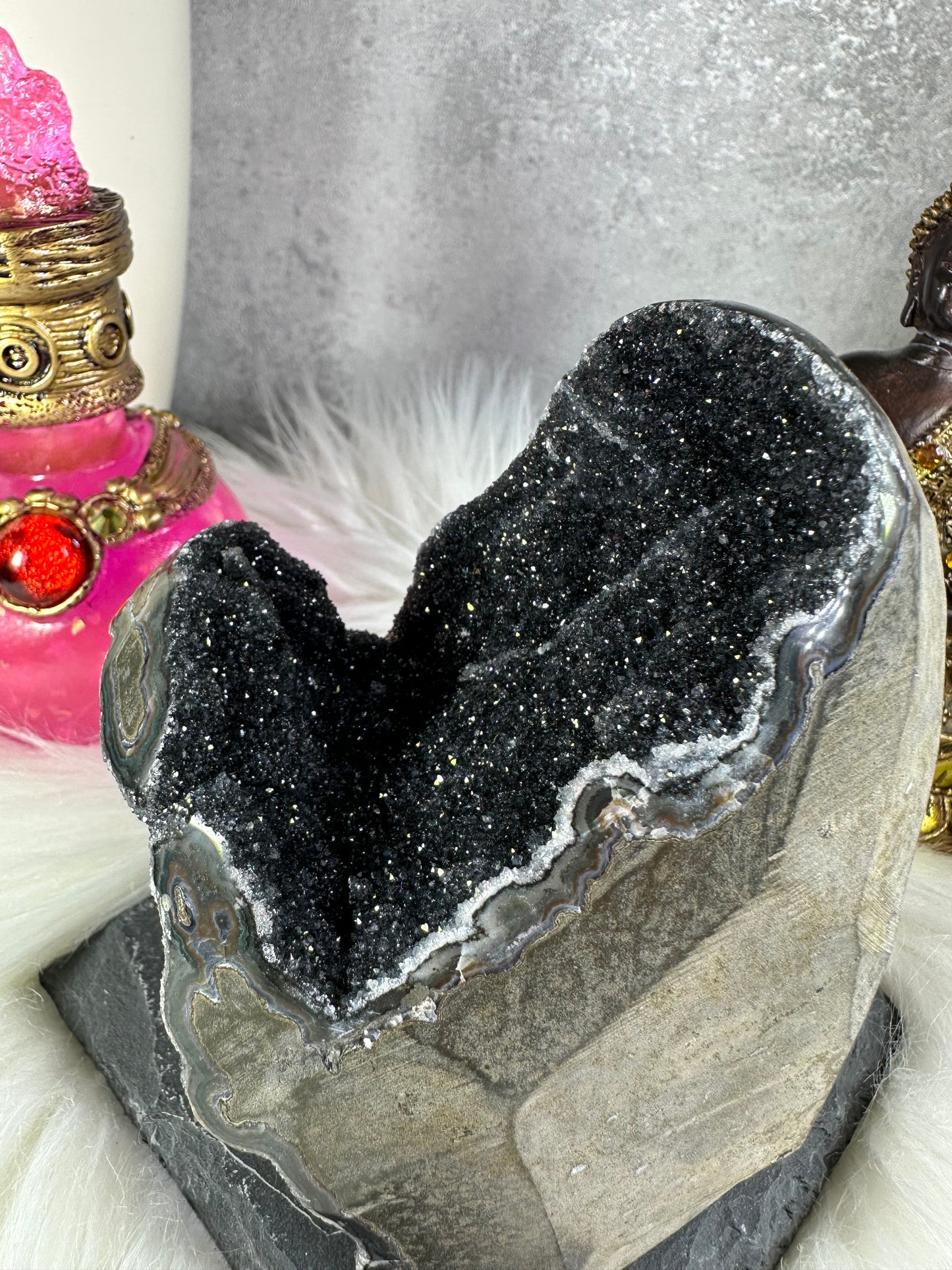 Dunkelgraue Amethyst Druse