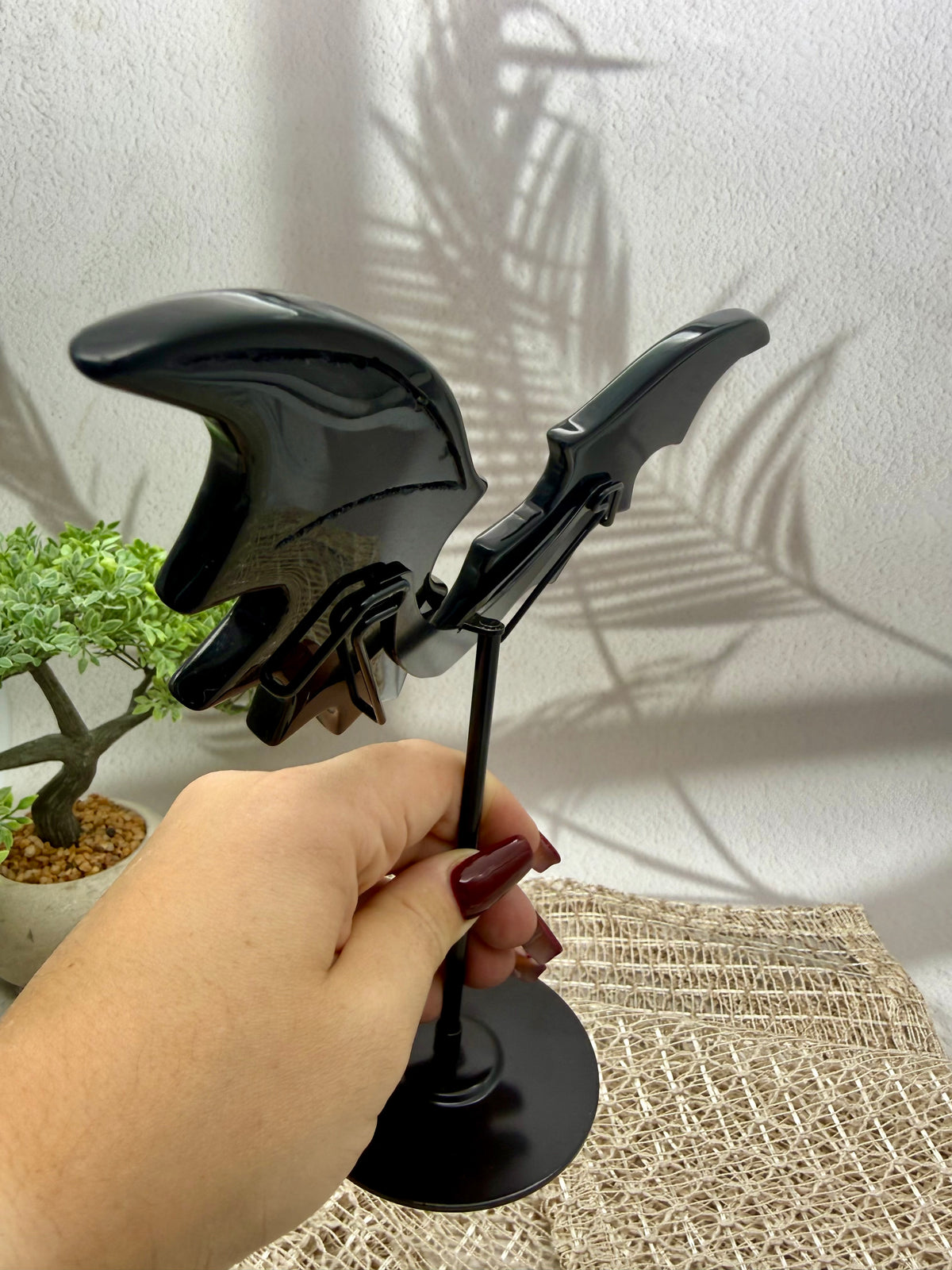 Obsidian Fledermaus Flügel auf Ständer