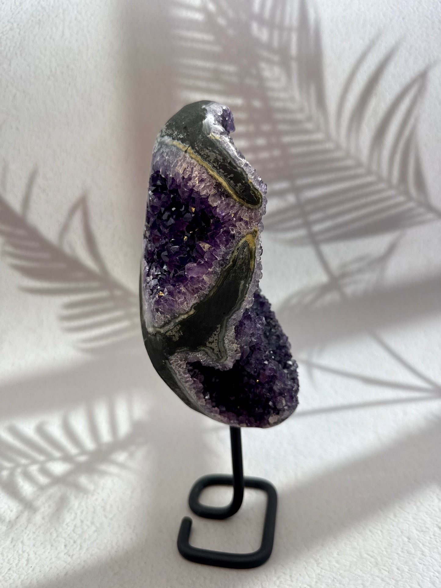 Amethyst auf Ständer III