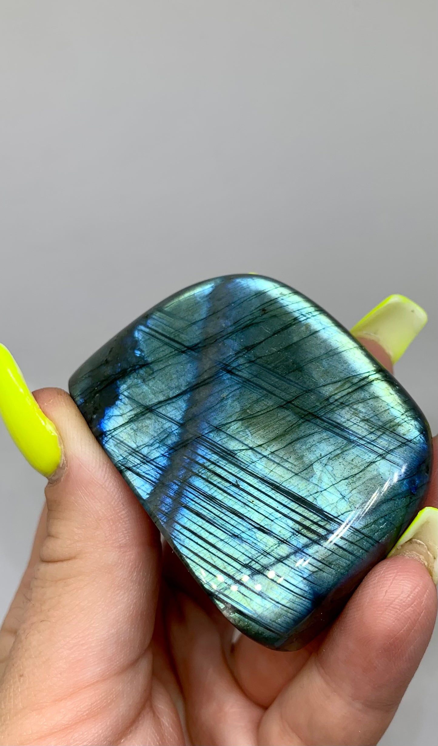 Labradorit klein - blau/grüner Flash