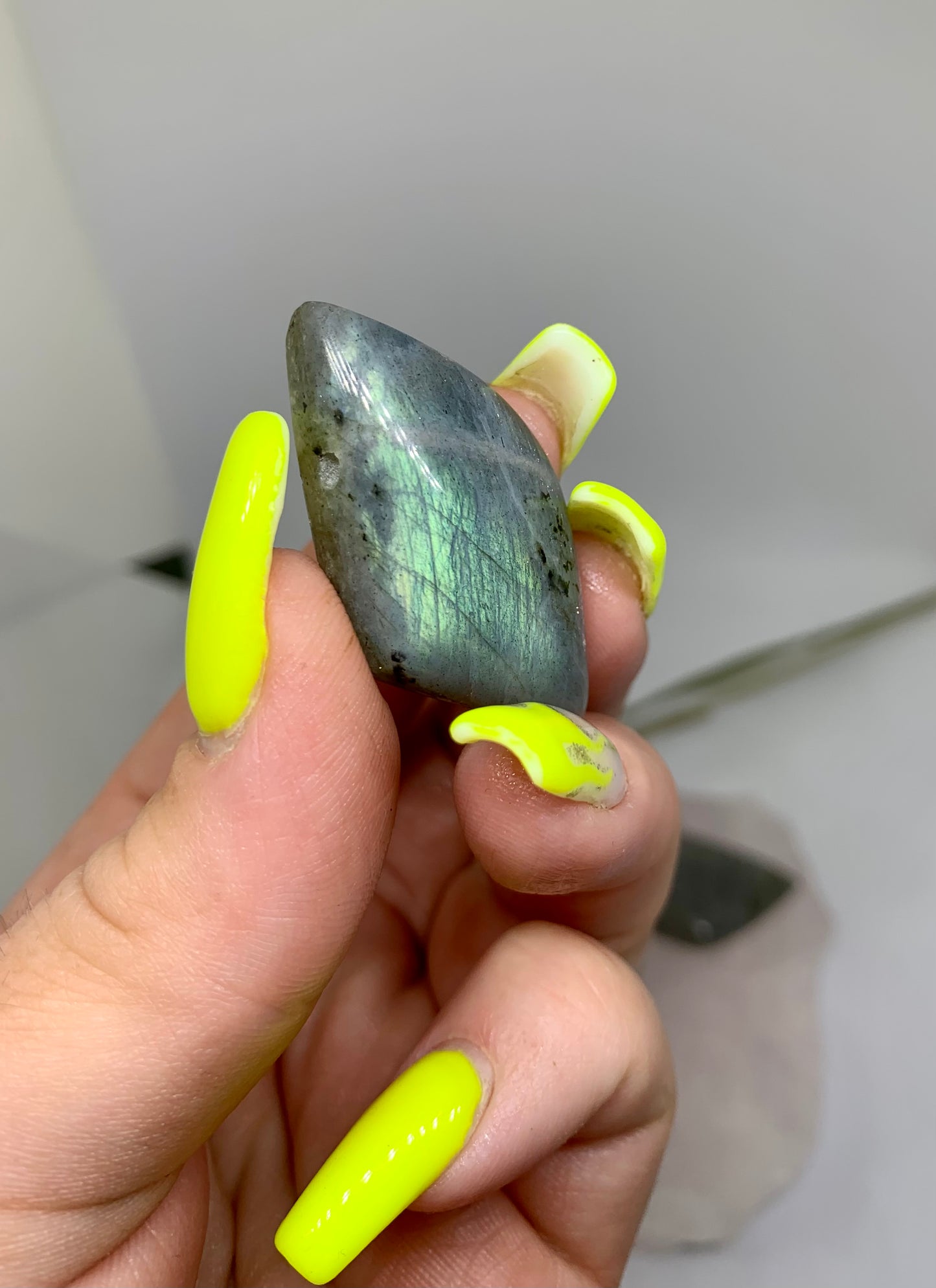 Labradorit Anhänger gebohrt - gelb/grüner Flash