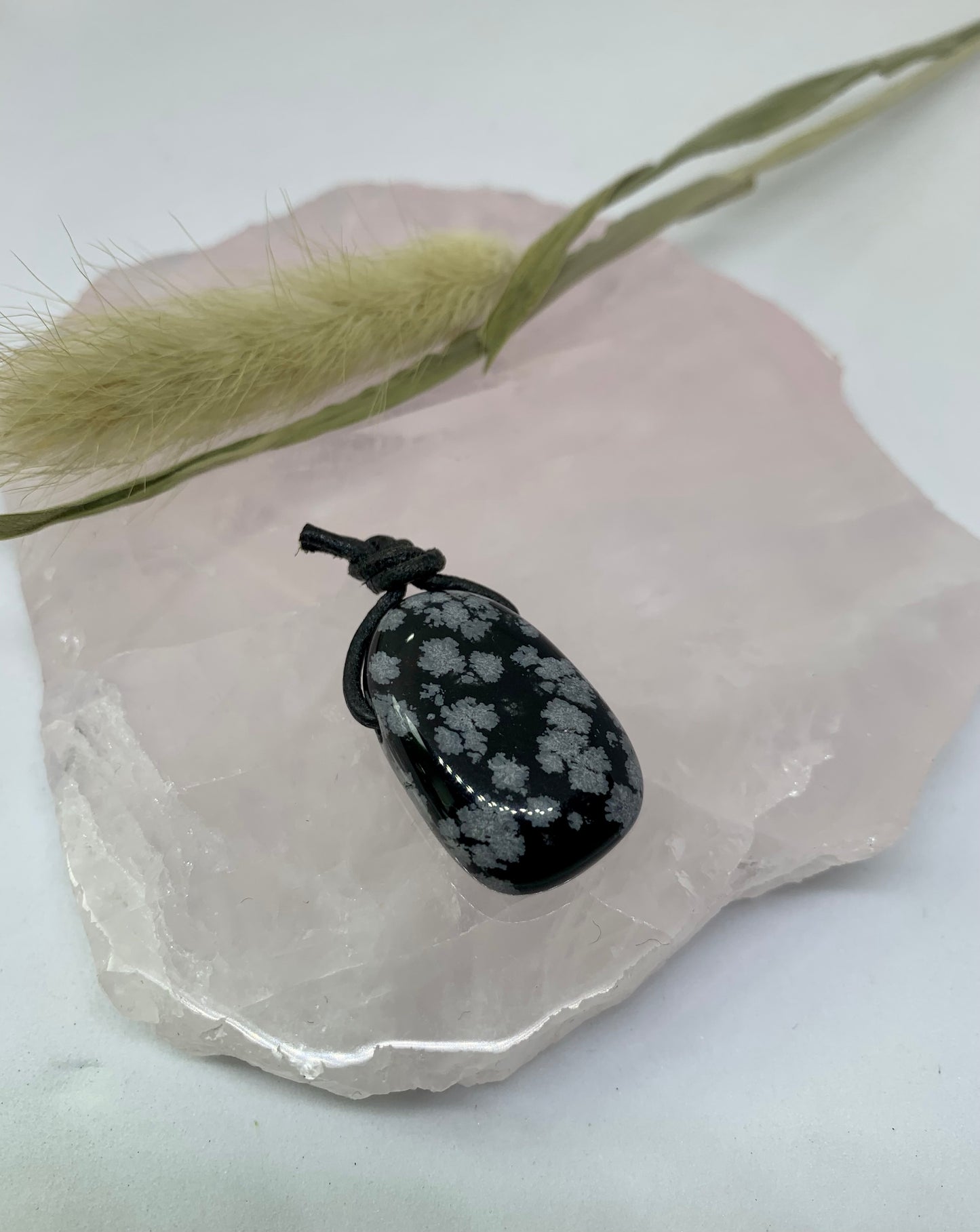 Schneeflocken Obsidian Anhänger gebohrt