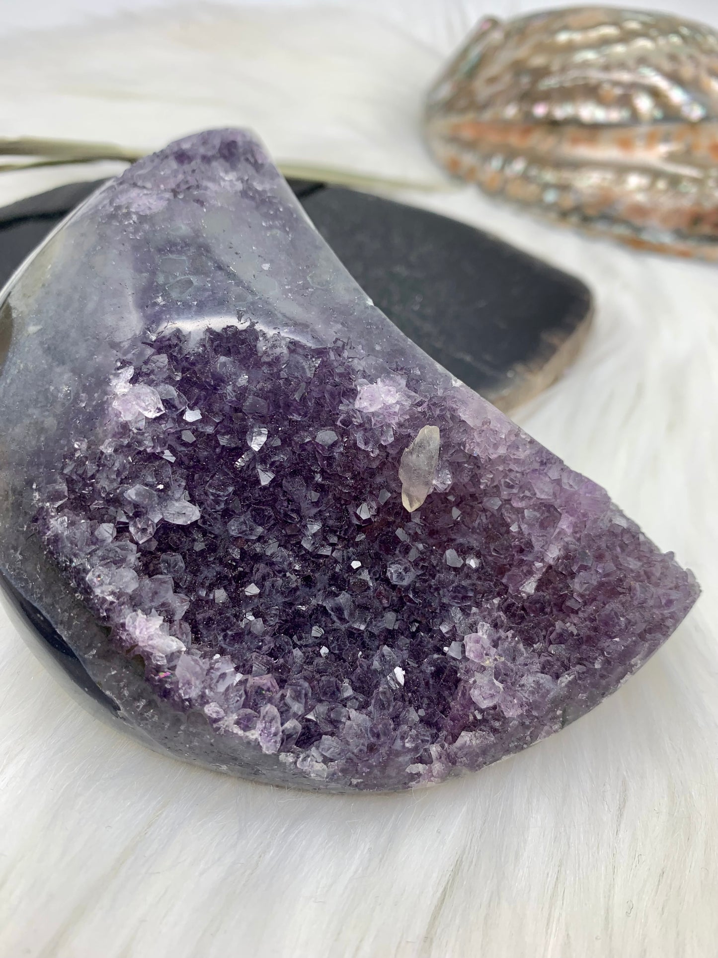 Amethystmond