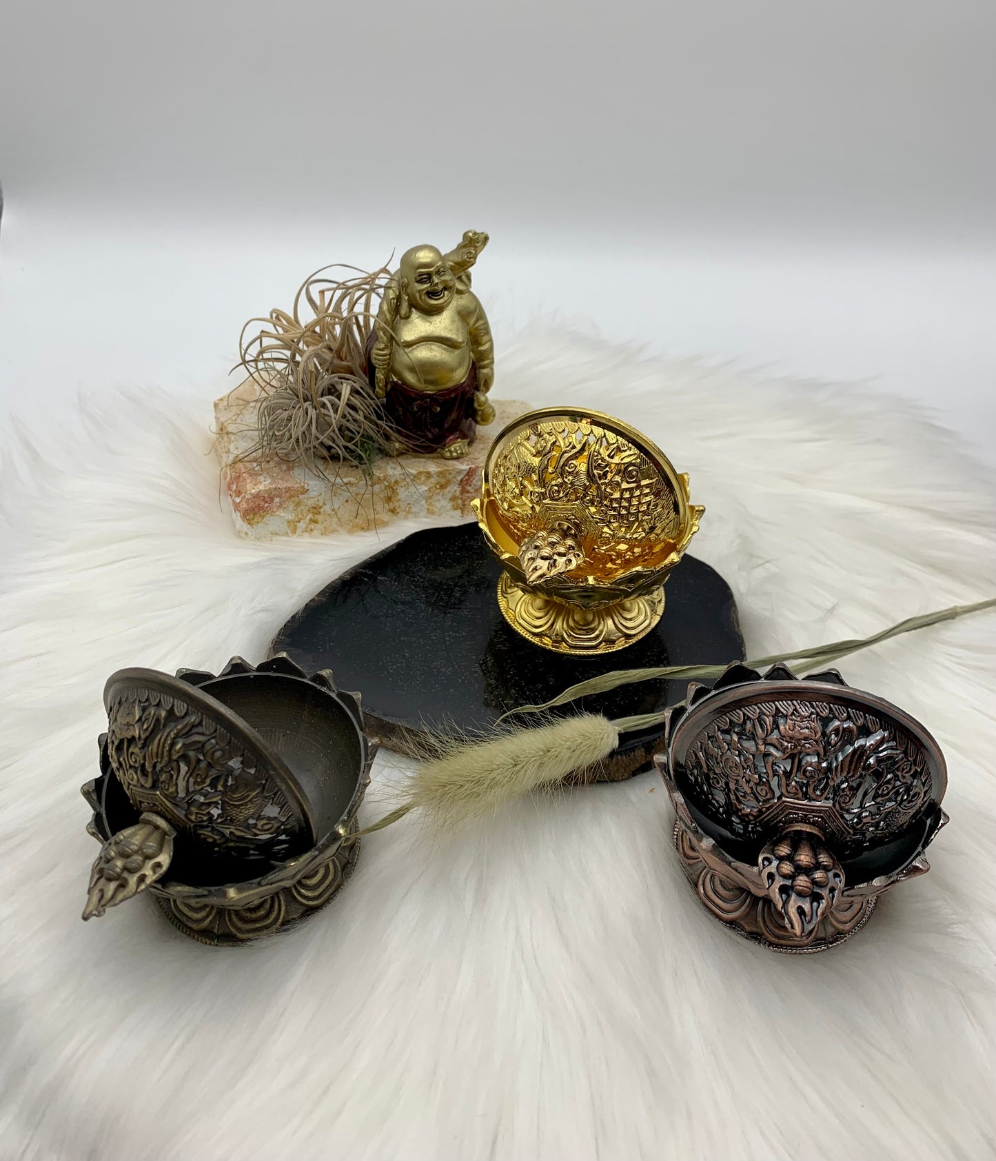 Räucherstäbchenhalter Lotus in gold, bronze, kupfer