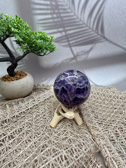 Chevron Amethyst Kugel - II