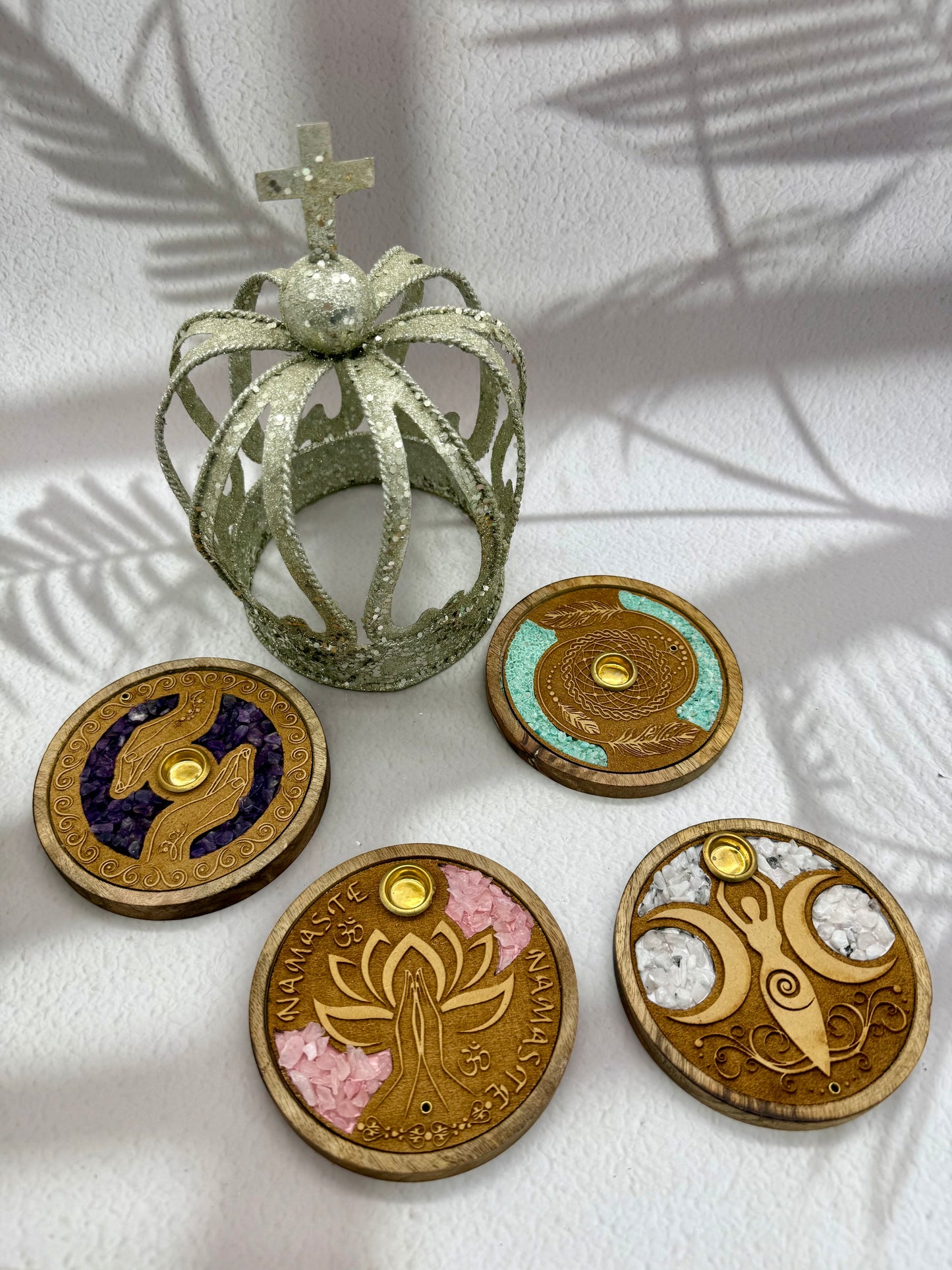 Räucherstäbchen und Kegel Halter