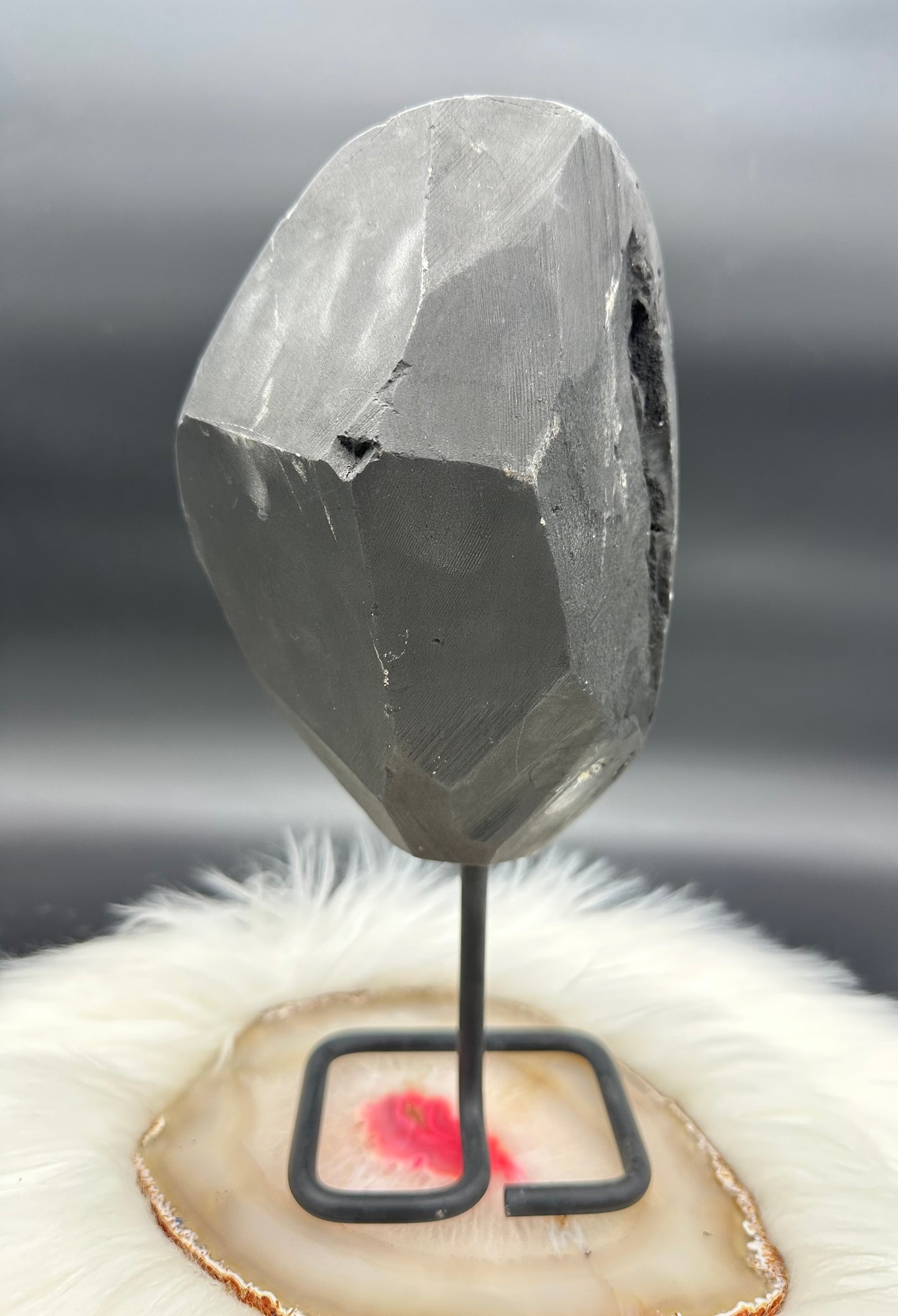 Amethyst auf Ständer III