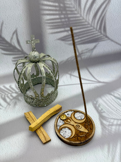 Räucherstäbchen und Kegel Halter