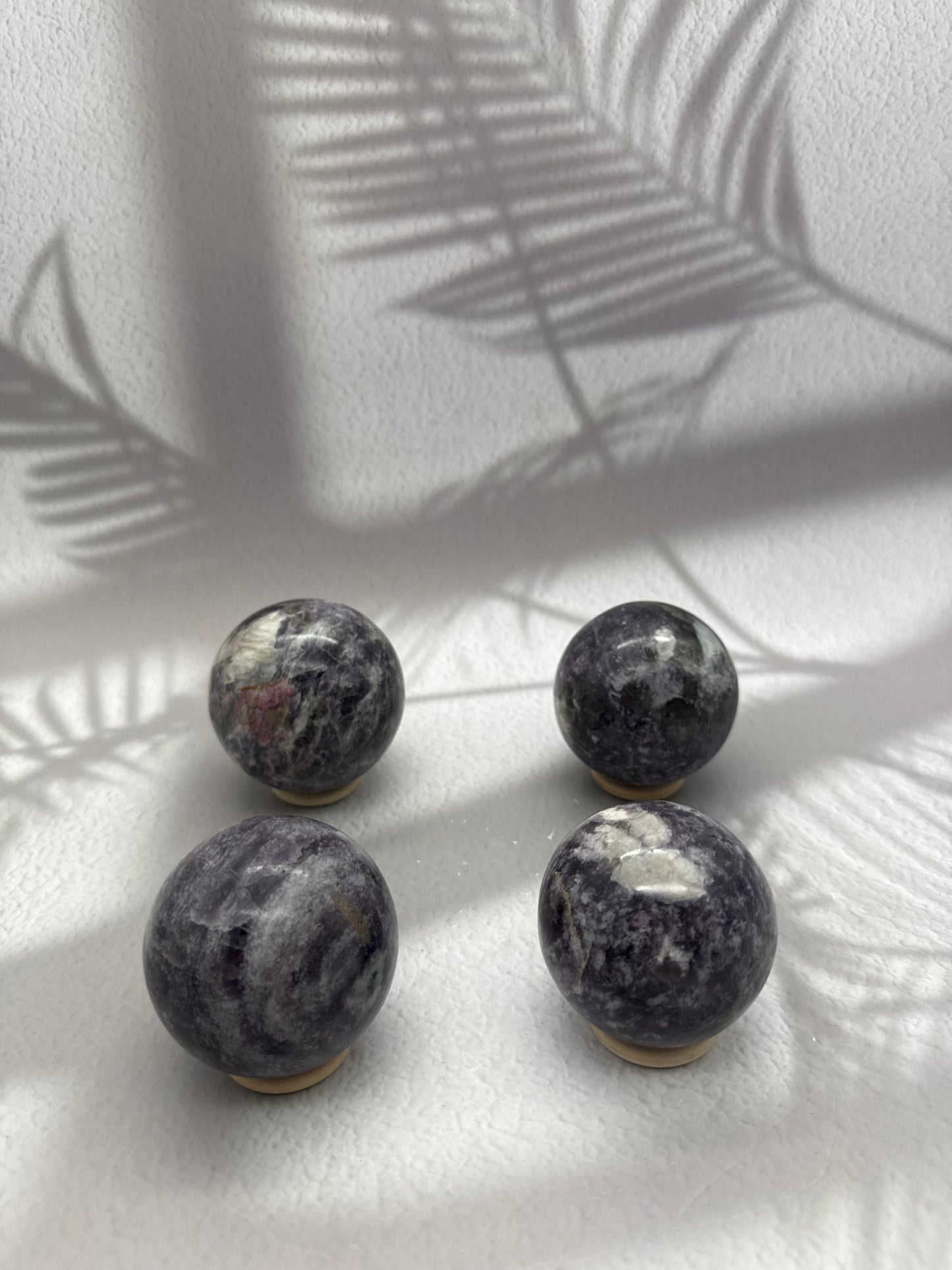 Lepidolith Kugel 1-4