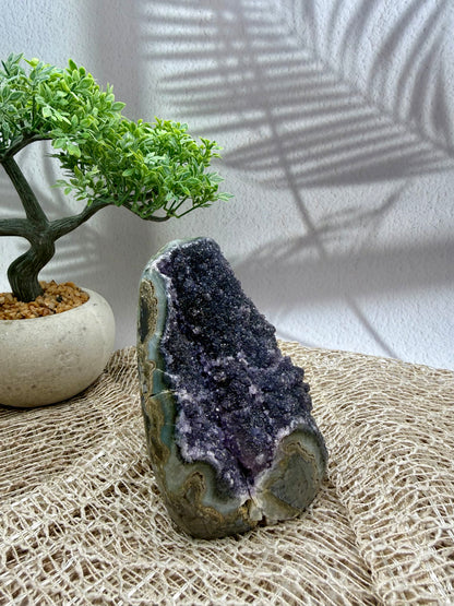Amethyst Druse - grauviolett II