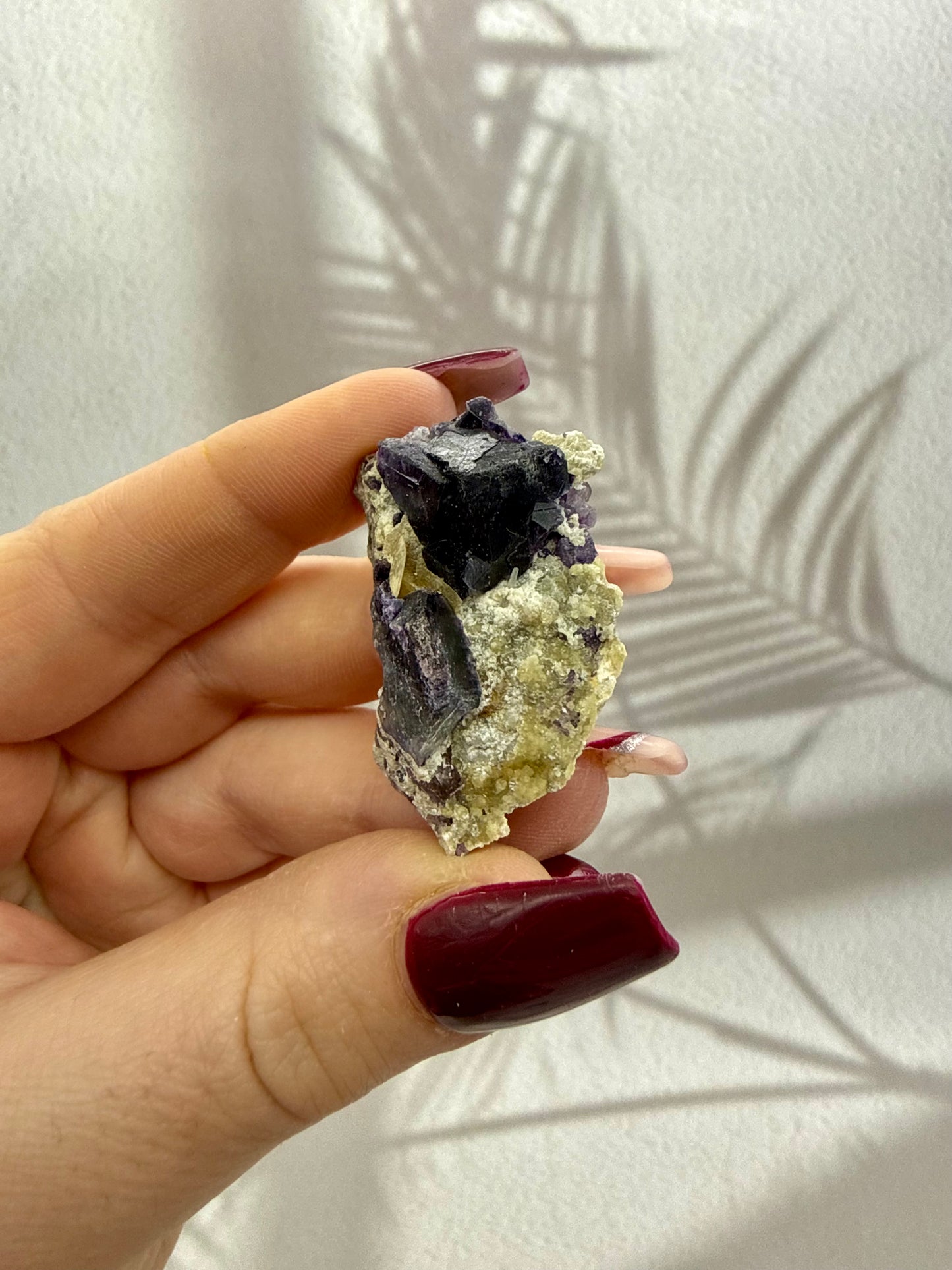 Lila Fluorit Rohstück