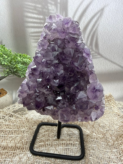 Amethyst auf Ständer - II - 3,3kg