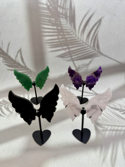 Küssende Gesichter auf Ständer