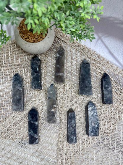 Glitzer Chalcedon Turm - Mystery