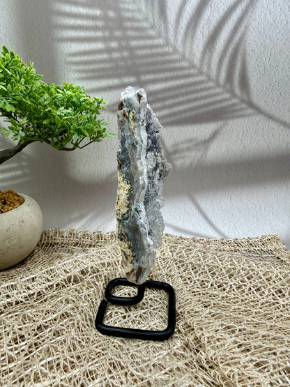Zeolith auf Ständer - I