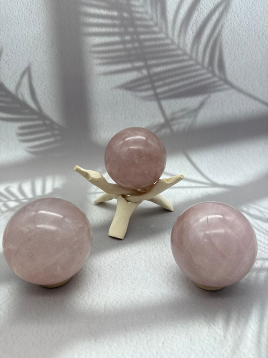 Rosenquarz Kugel groß mit Stern