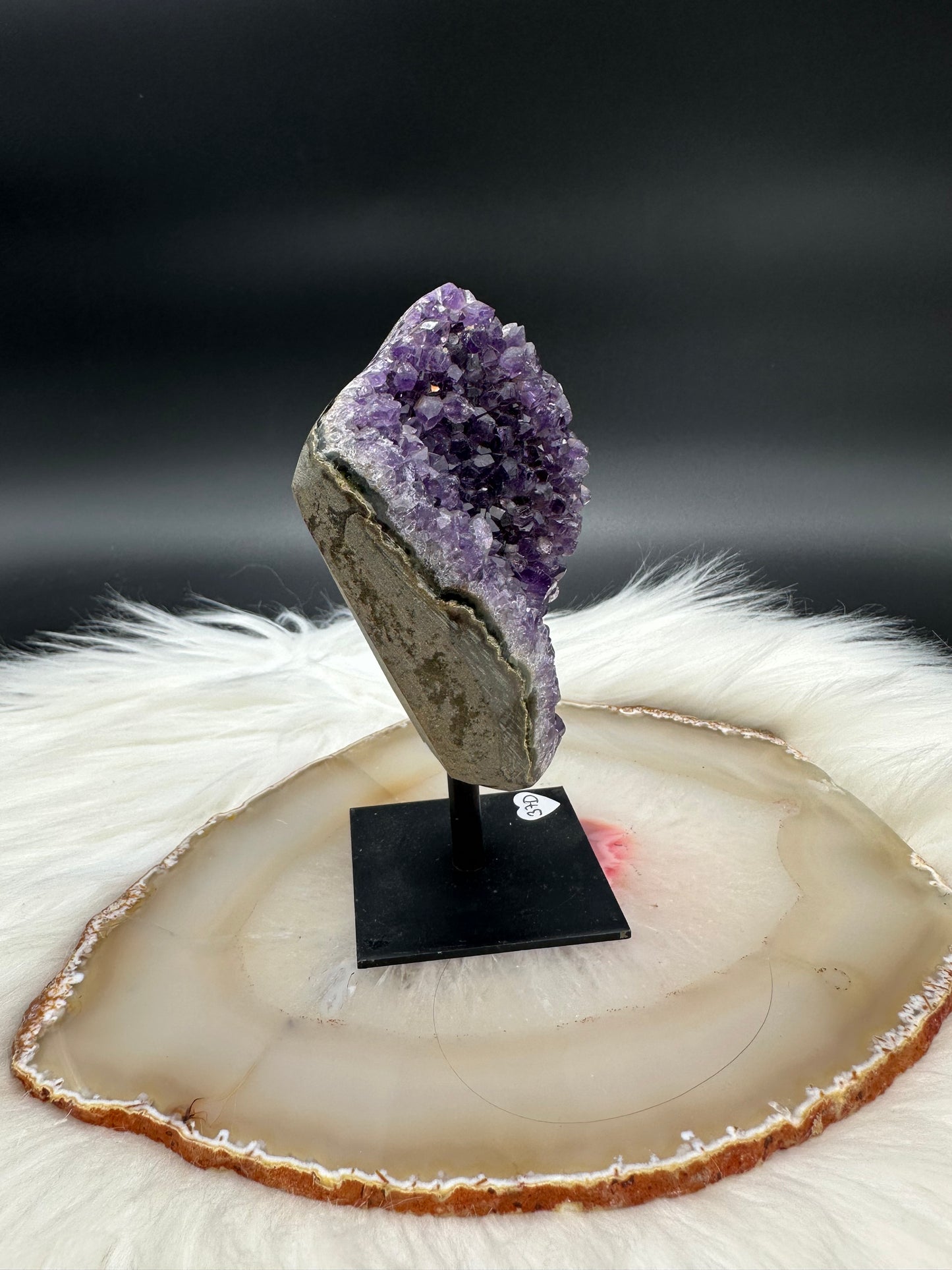Amethyst auf Ständer