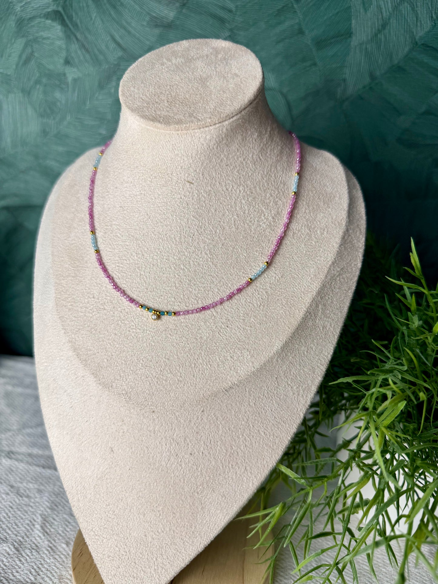 Edelsteinkette „Rosé Azur“ Rosa Zirkon & Apatit, 925 Silber, 18K Gold