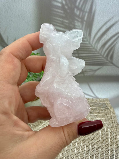 Rosenquarz Drache