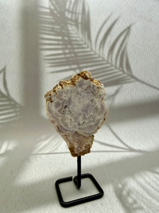 Pink Amethyst auf Ständer