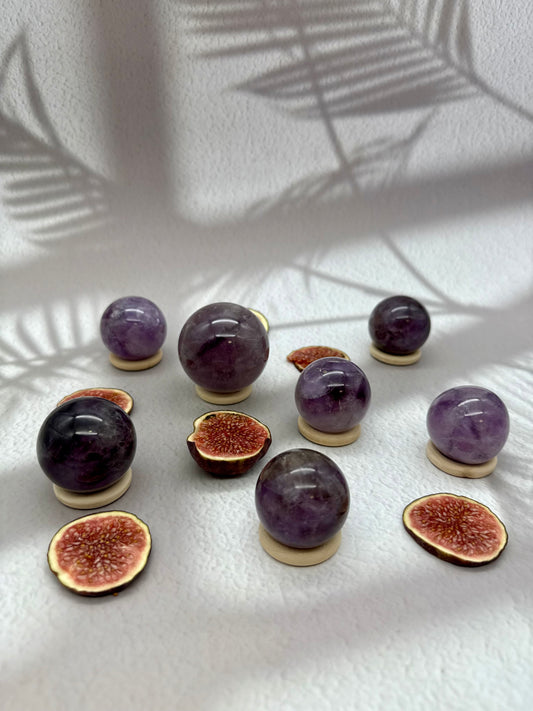 Amethyst Kugel - dunkellila